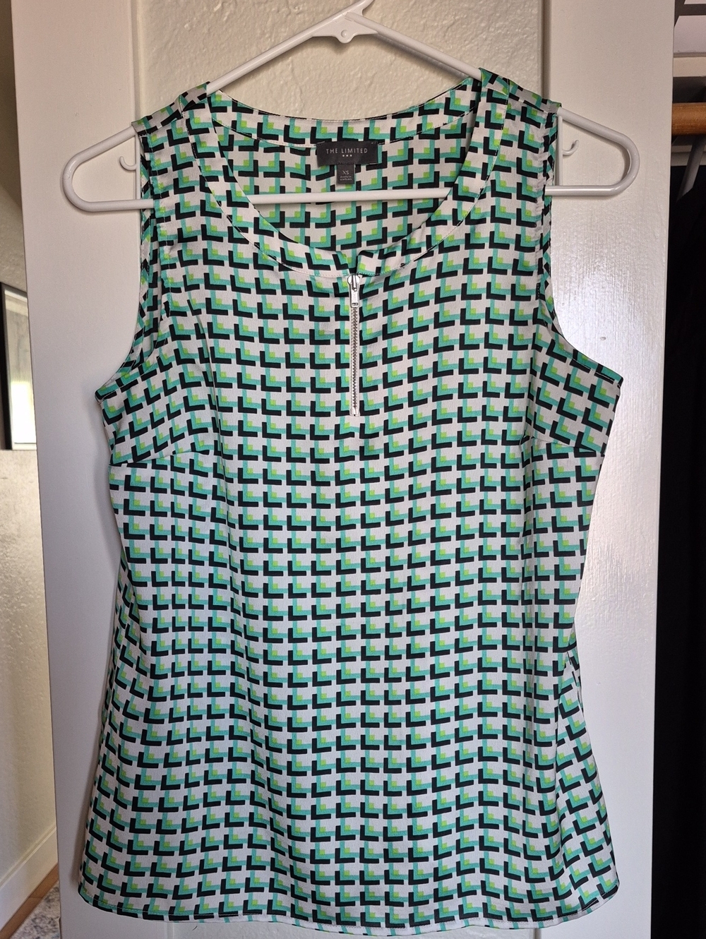 The Limited White, Green and Black Geometric Zip-Front Blouse Size XS